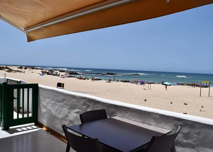 Beachfront Bungalow Cotillo Lagos